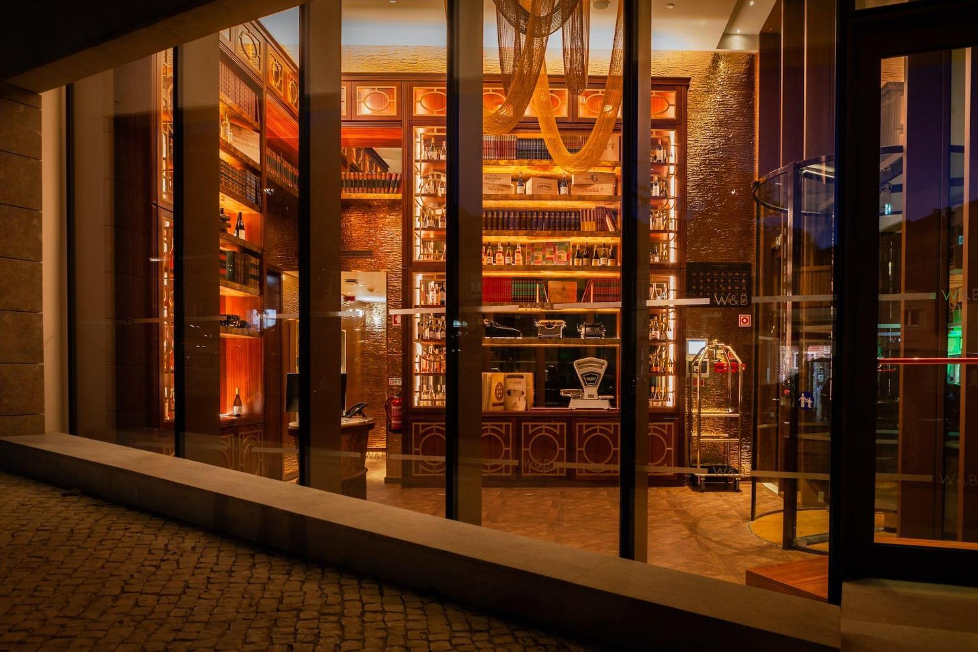 Wine & Books Lisboa Hotel Экстерьер фото The bar at the Mandarin Oriental, Munich