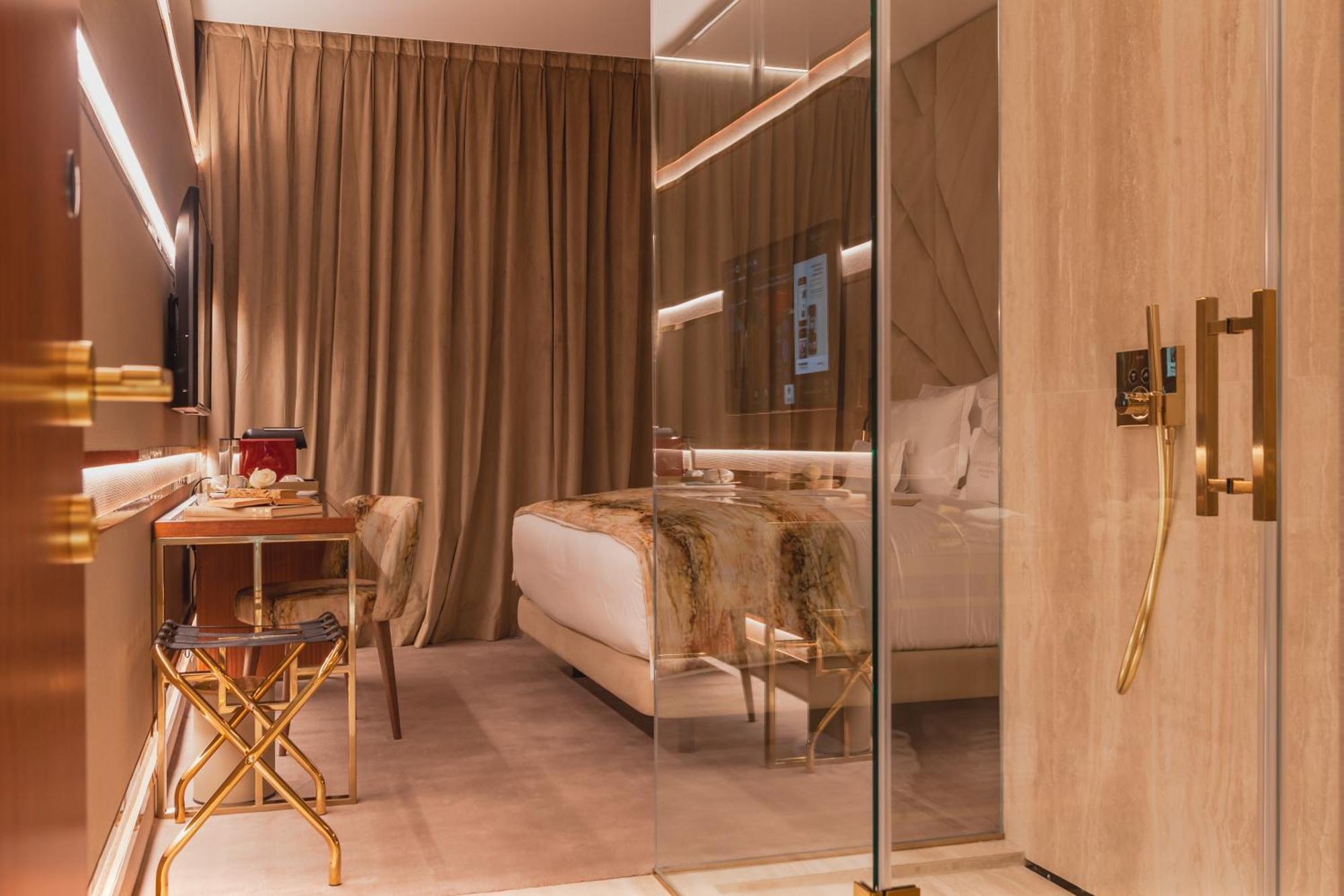 Wine & Books Lisboa Hotel Номер фото A room at the Mandarin Oriental